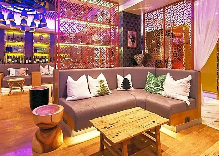 Bizotel Premier & 酒店 曼谷