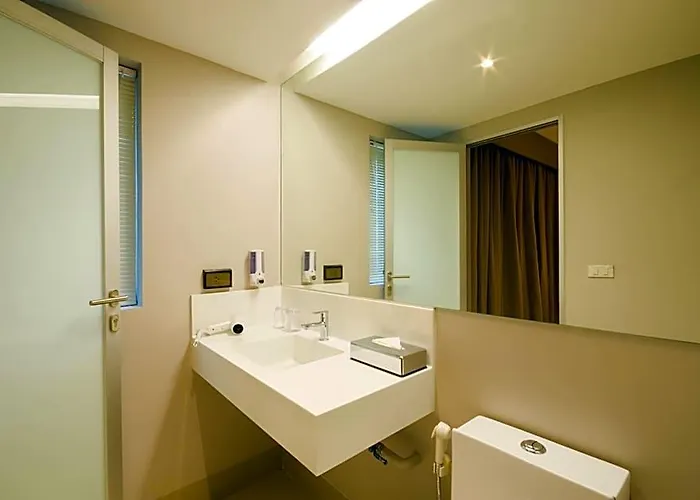 Bizotel Premier Hotel&residence